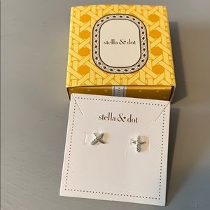 Stella & Dot silver stud earrings